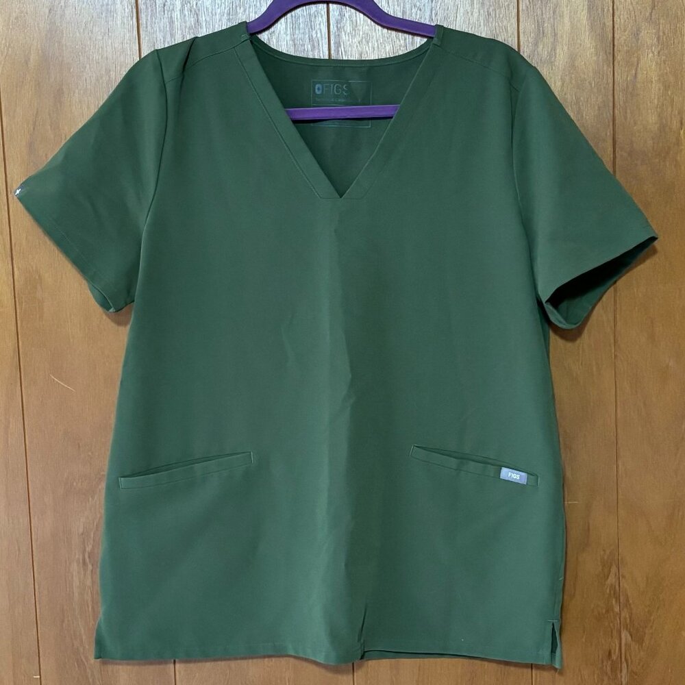 Figs Casma Three Pocket Scrub Top Dark Olive